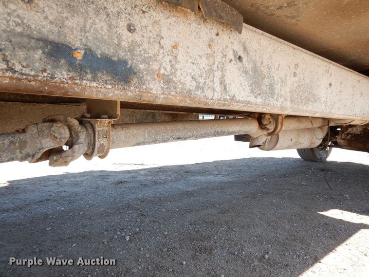 image for item DM2819 2000 GMC 7500  flatbed truck