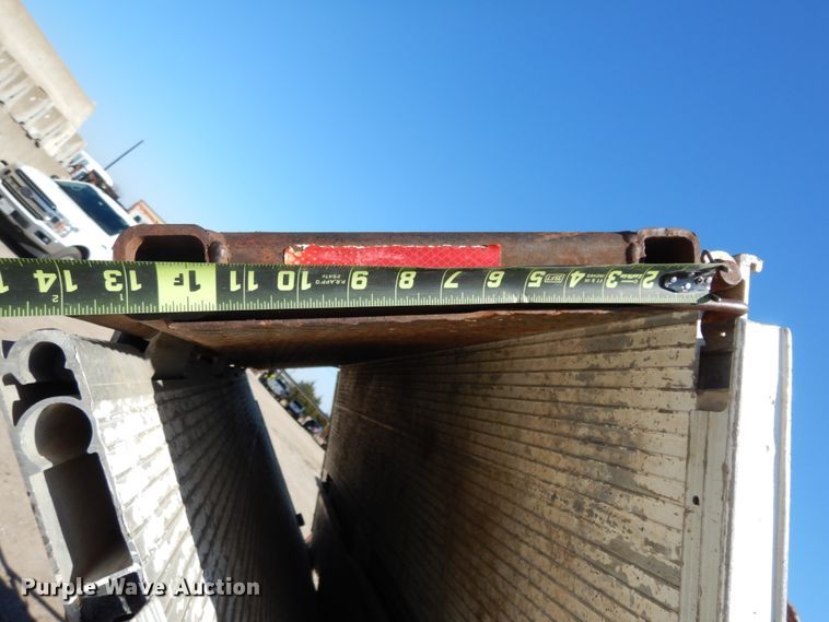 image for item DM2819 2000 GMC 7500  flatbed truck