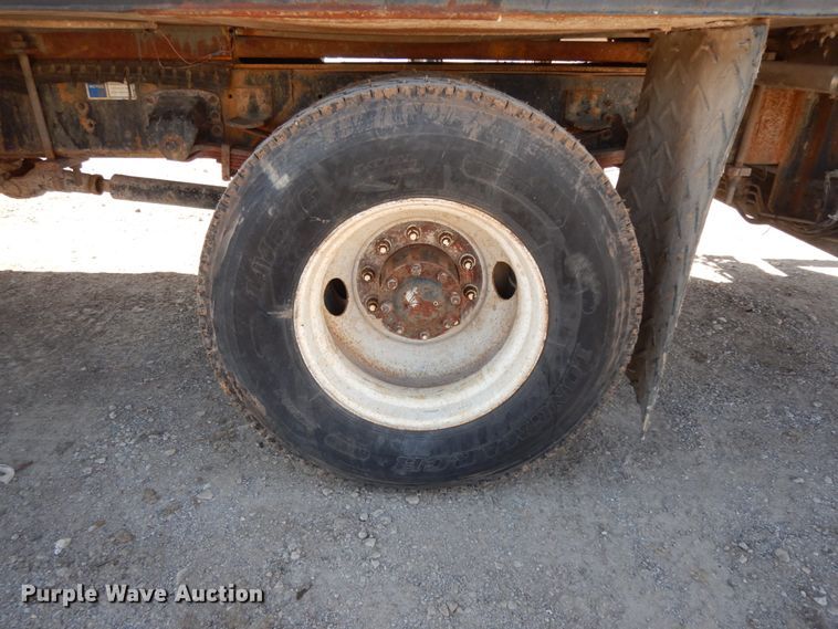 image for item DM2819 2000 GMC 7500  flatbed truck