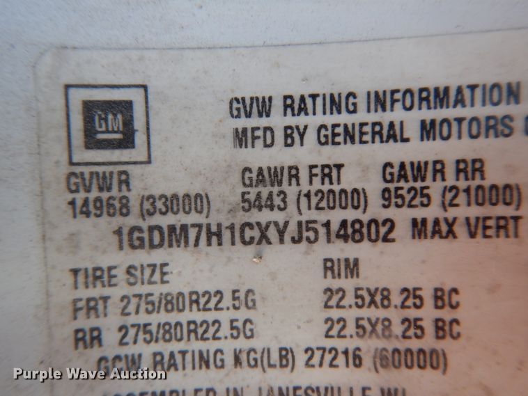 image for item DM2819 2000 GMC 7500  flatbed truck