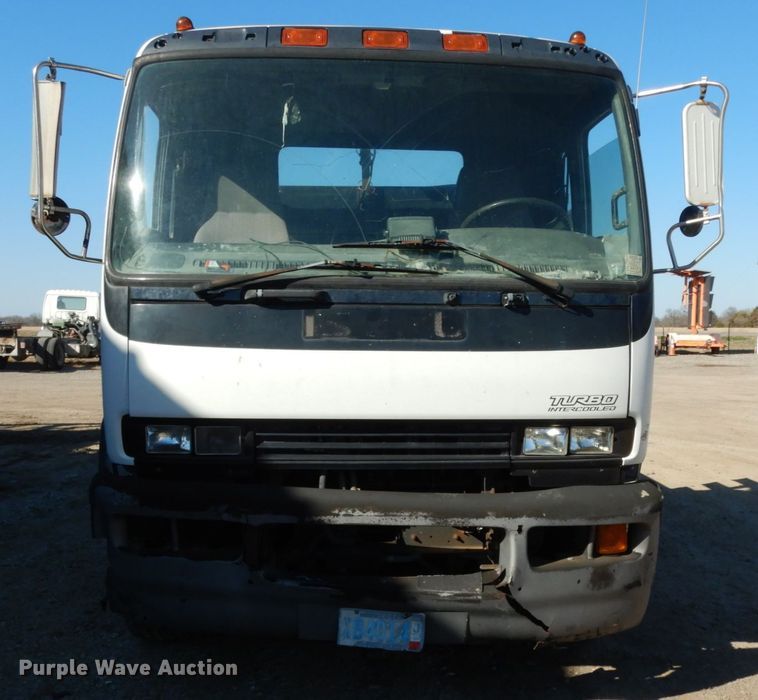 image for item DM2821 1999 Isuzu FTR  flatbed truck