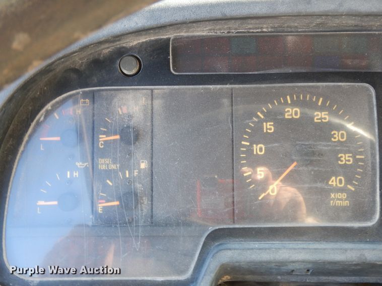 image for item DM2821 1999 Isuzu FTR  flatbed truck