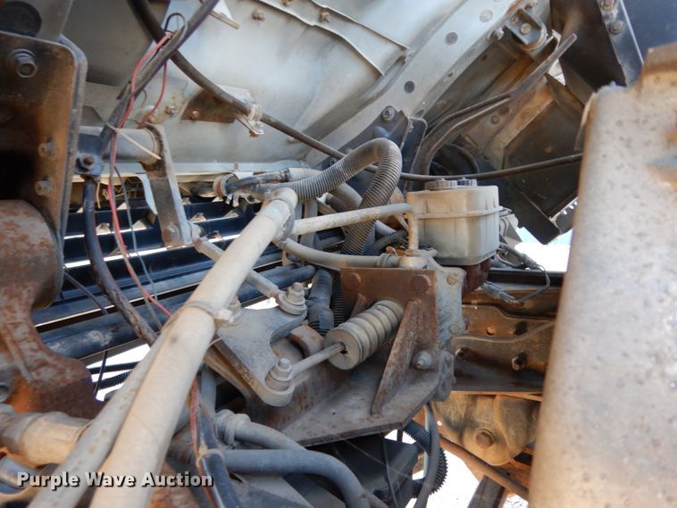 image for item DM2821 1999 Isuzu FTR  flatbed truck