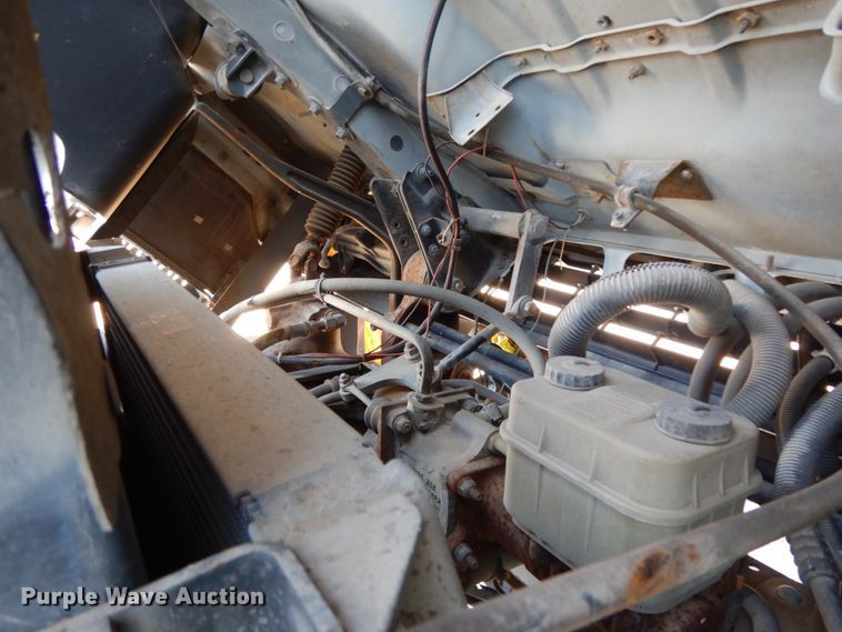 image for item DM2821 1999 Isuzu FTR  flatbed truck