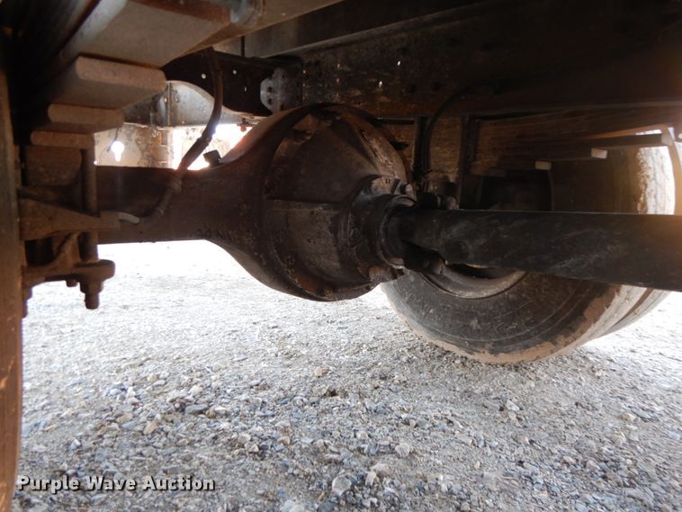 image for item DM2821 1999 Isuzu FTR  flatbed truck