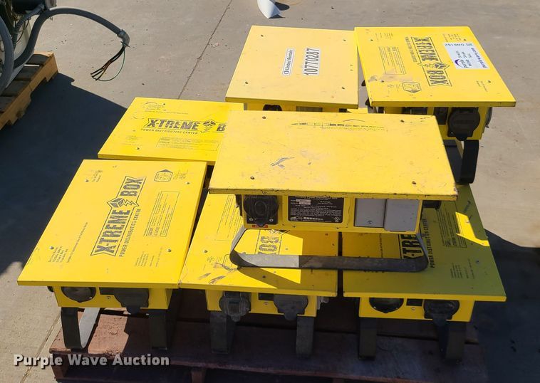 image for item DN6162 (7) X-treme box power distribution units