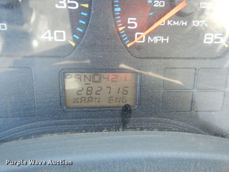 image for item GT9558 2005 International 4300  truck cab and chassis