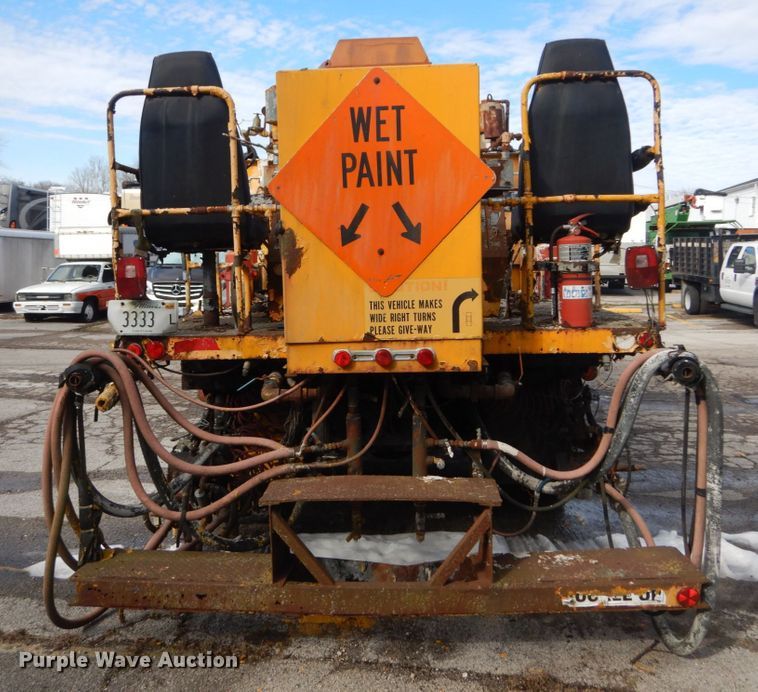 image for item GT9573 1989 Mack MS300P  paint striping truck