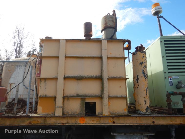 image for item GT9573 1989 Mack MS300P  paint striping truck