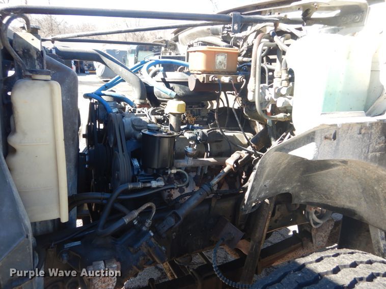 image for item GT9574 1988 Ford F800 dump truck