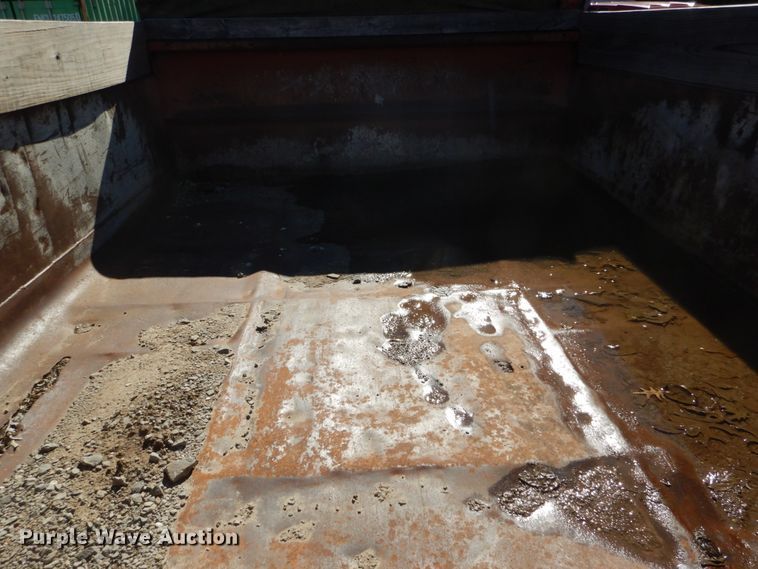 image for item GT9574 1988 Ford F800 dump truck