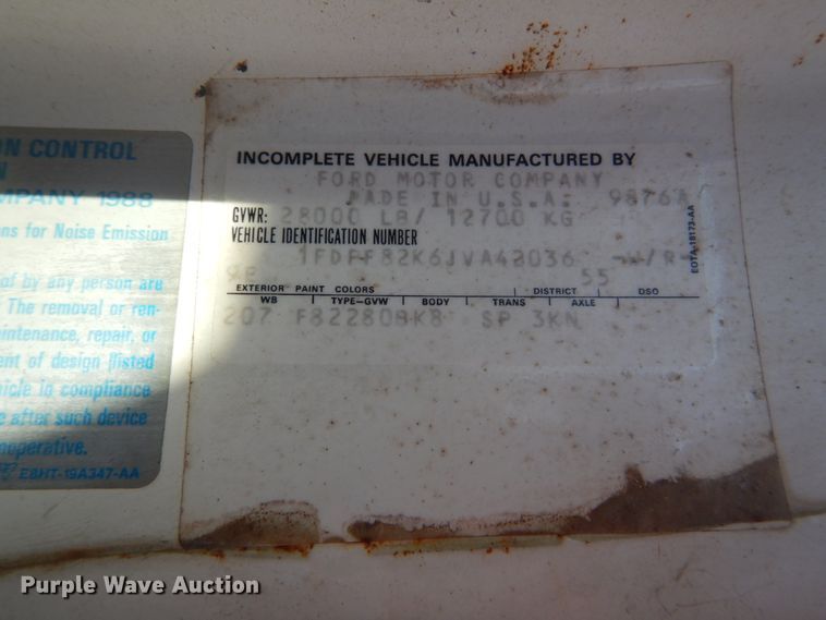 image for item GT9574 1988 Ford F800 dump truck