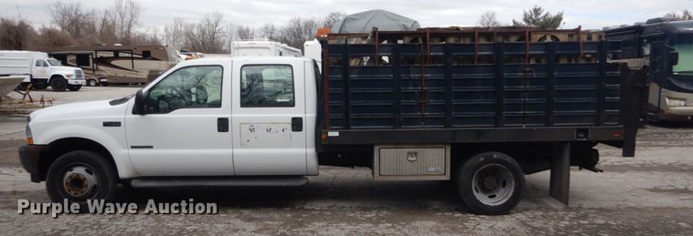 image for item GT9576 2002 Ford F450 Super Duty  Crew Cab flatbed truck