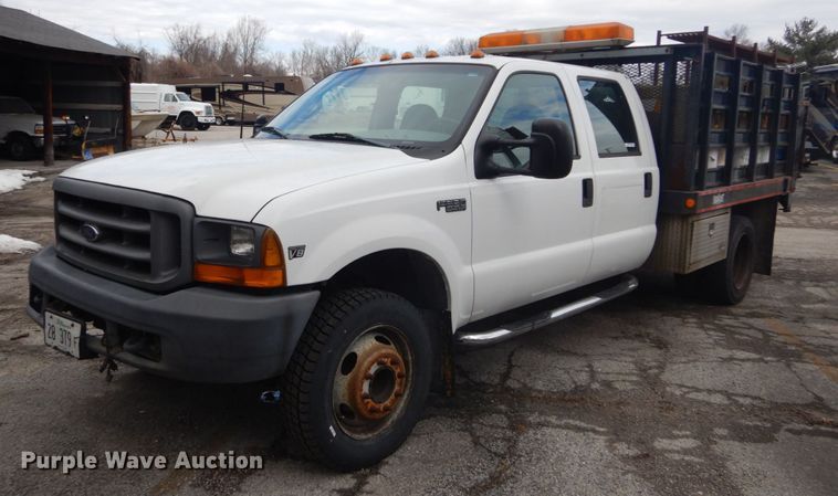 image for item GT9577 1999 Ford F550 Super Duty  Crew Cab flatbed pickup truck