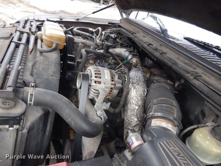 image for item GT9577 1999 Ford F550 Super Duty  Crew Cab flatbed pickup truck