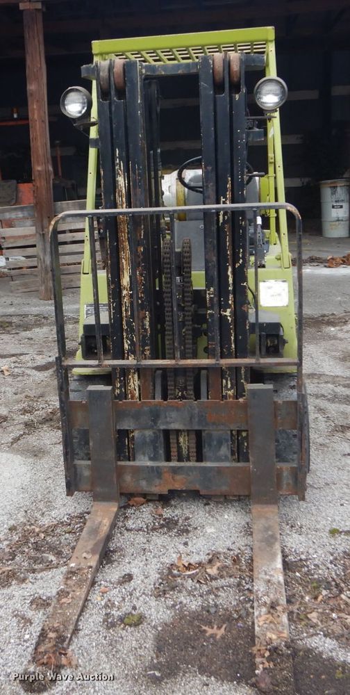 image for item GT9579 Mitsubishi FGC20  forklift