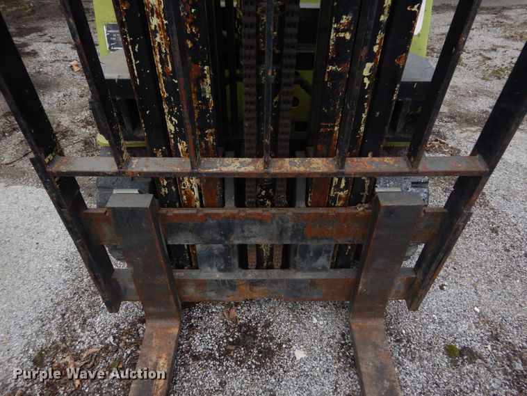 image for item GT9579 Mitsubishi FGC20  forklift