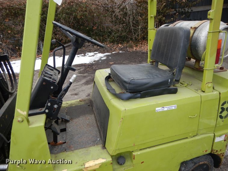 image for item GT9579 Mitsubishi FGC20  forklift