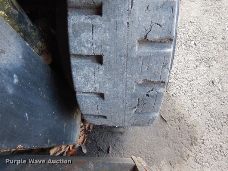 image for item GT9579 Mitsubishi FGC20  forklift