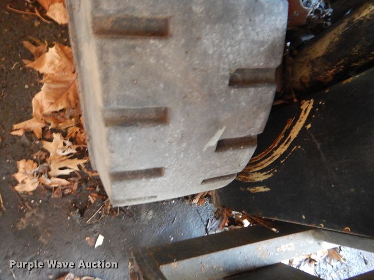 image for item GT9579 Mitsubishi FGC20  forklift