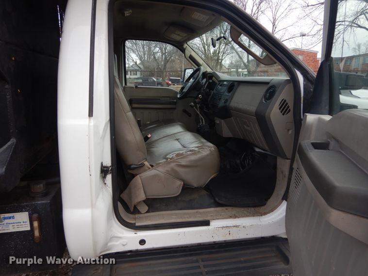 image for item GT9586 2008 Ford F550 Super Duty XL  dump truck