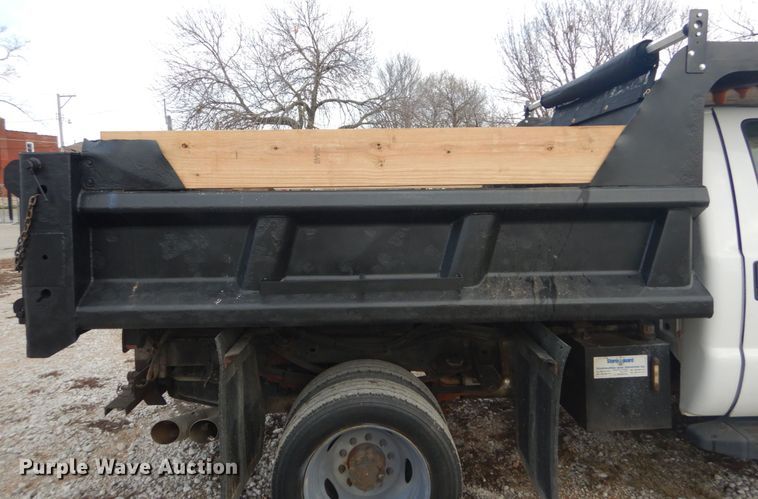 image for item GT9586 2008 Ford F550 Super Duty XL  dump truck