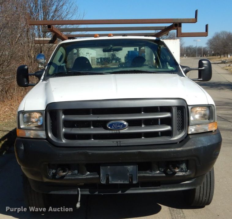 image for item GT9597 2003 Ford F550 Super Duty XL  utility / service truck