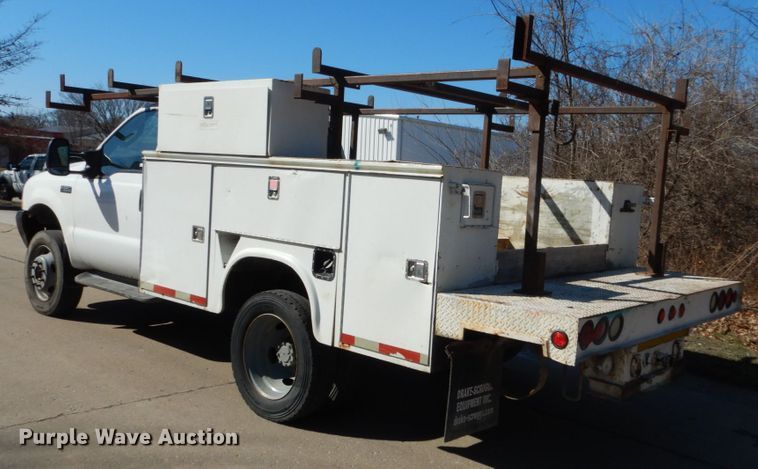 image for item GT9597 2003 Ford F550 Super Duty XL  utility / service truck