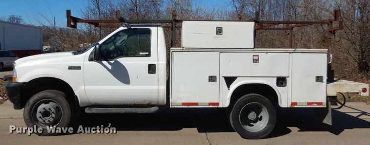 image for item GT9597 2003 Ford F550 Super Duty XL  utility / service truck