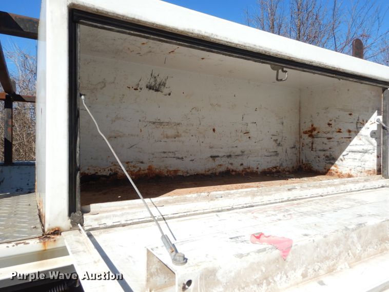 image for item GT9597 2003 Ford F550 Super Duty XL  utility / service truck