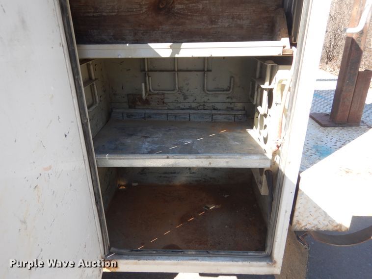 image for item GT9597 2003 Ford F550 Super Duty XL  utility / service truck