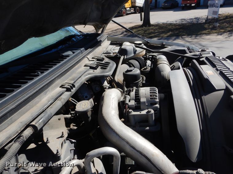 image for item GT9597 2003 Ford F550 Super Duty XL  utility / service truck