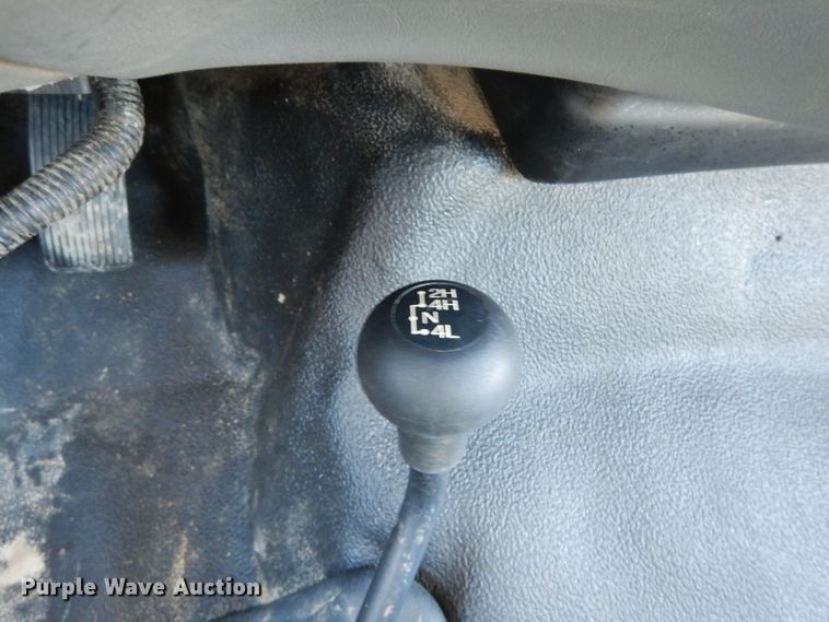 image for item GT9598 2006 Ford F450 Super Duty XL  SuperCrew flatbed pickup truck