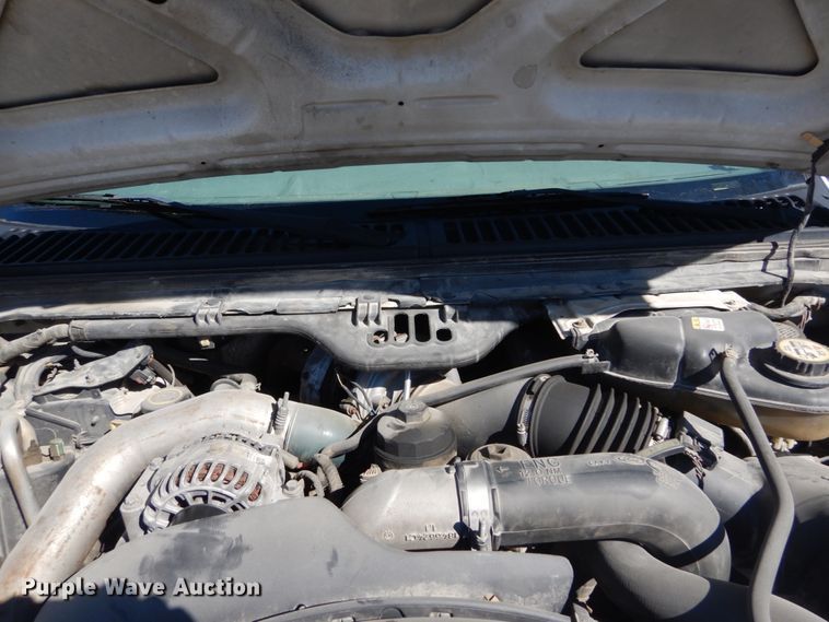 image for item GT9598 2006 Ford F450 Super Duty XL  SuperCrew flatbed pickup truck