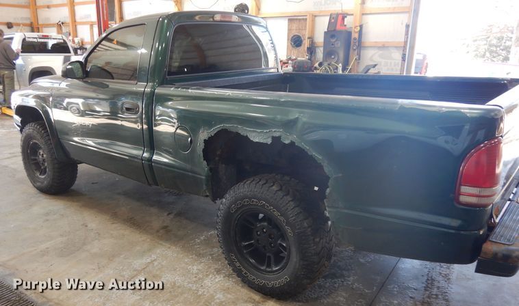 image for item H1849 2000 Dodge Dakota  pickup truck