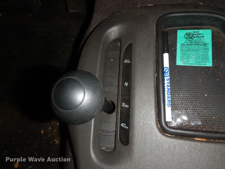 image for item H1849 2000 Dodge Dakota  pickup truck