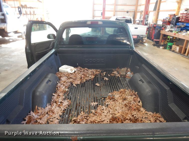 image for item H1849 2000 Dodge Dakota  pickup truck