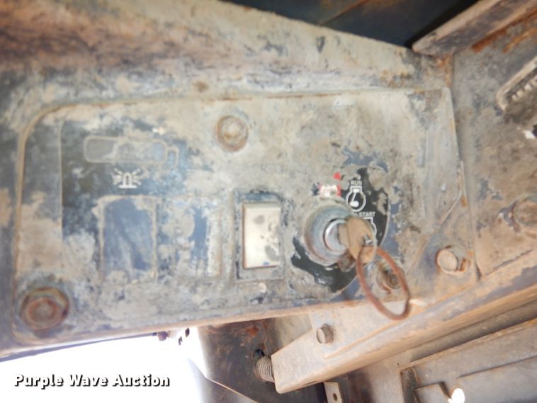 image for item HD9661 New Holland LS170  skid steer loader