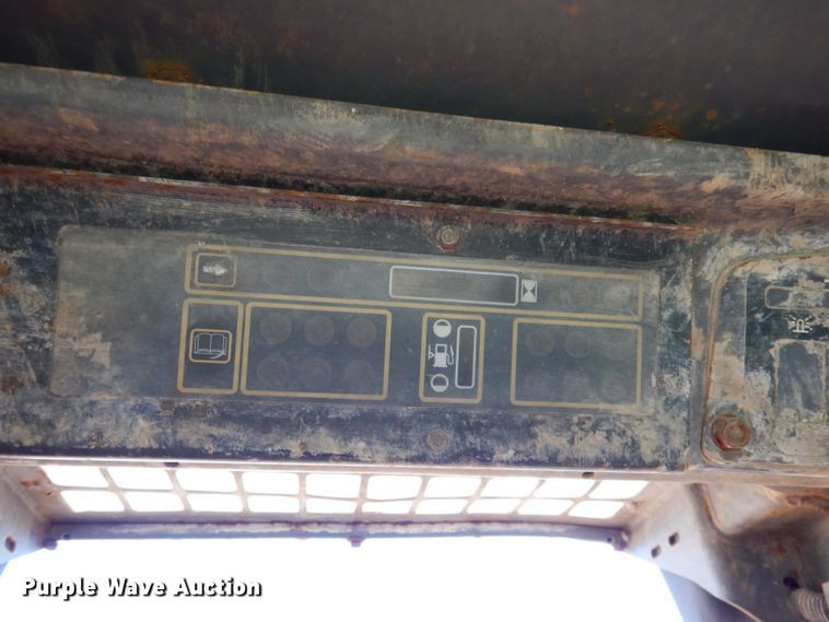 image for item HD9661 New Holland LS170  skid steer loader