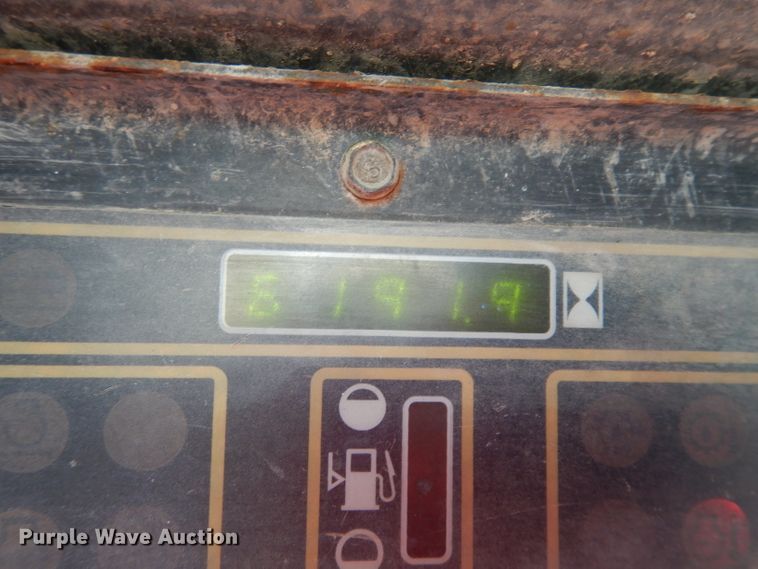 image for item HD9661 New Holland LS170  skid steer loader