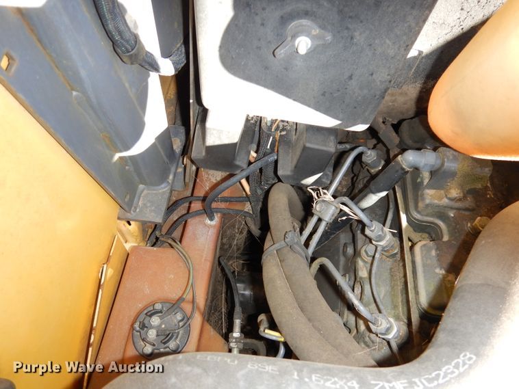 image for item HD9661 New Holland LS170  skid steer loader