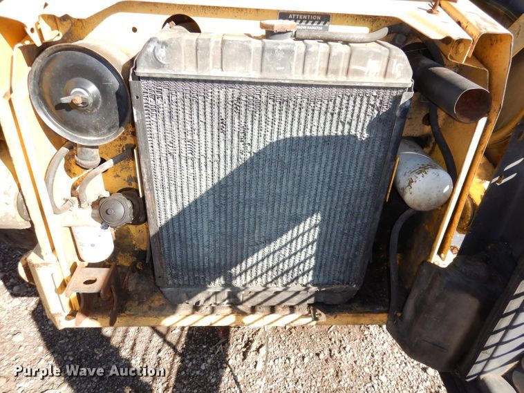 image for item HD9661 New Holland LS170  skid steer loader