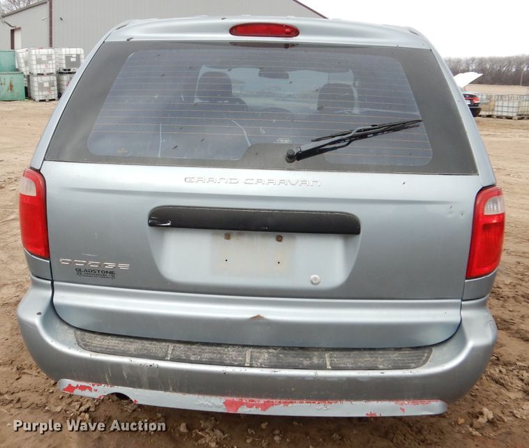 image for item HD9693 2006 Chrysler Town & Country  van