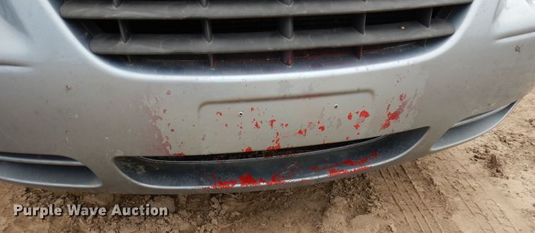 image for item HD9693 2006 Chrysler Town & Country  van