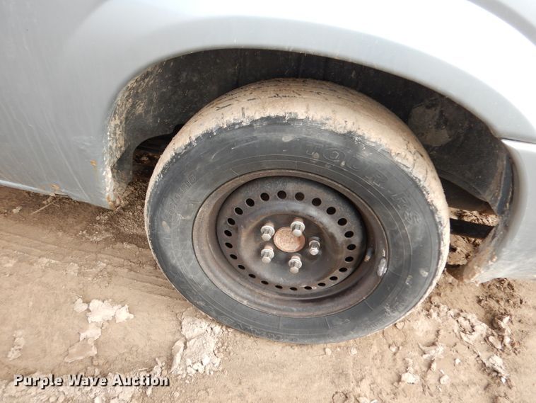 image for item HD9693 2006 Chrysler Town & Country  van