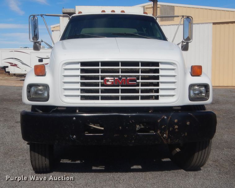 image for item HG9890 1999 GMC 7500  utility / service truck