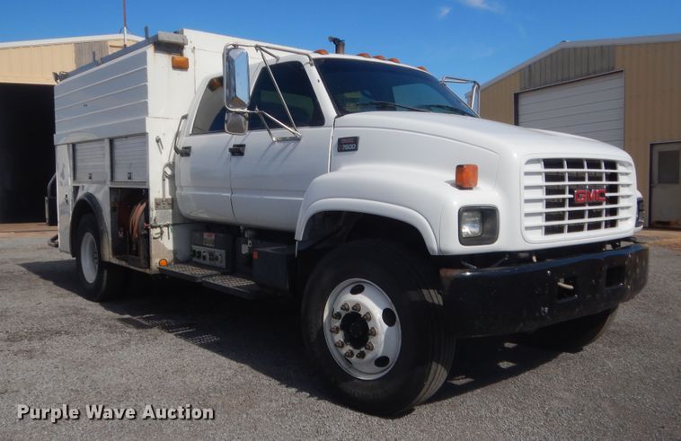 image for item HG9890 1999 GMC 7500  utility / service truck
