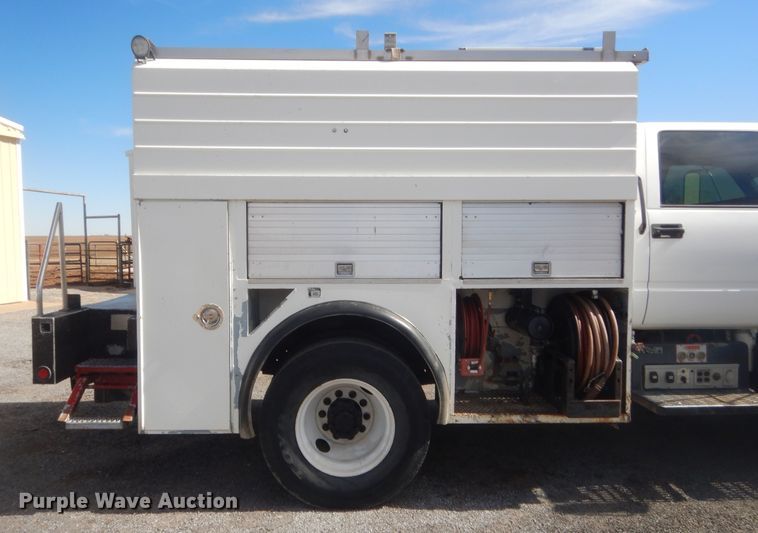 image for item HG9890 1999 GMC 7500  utility / service truck