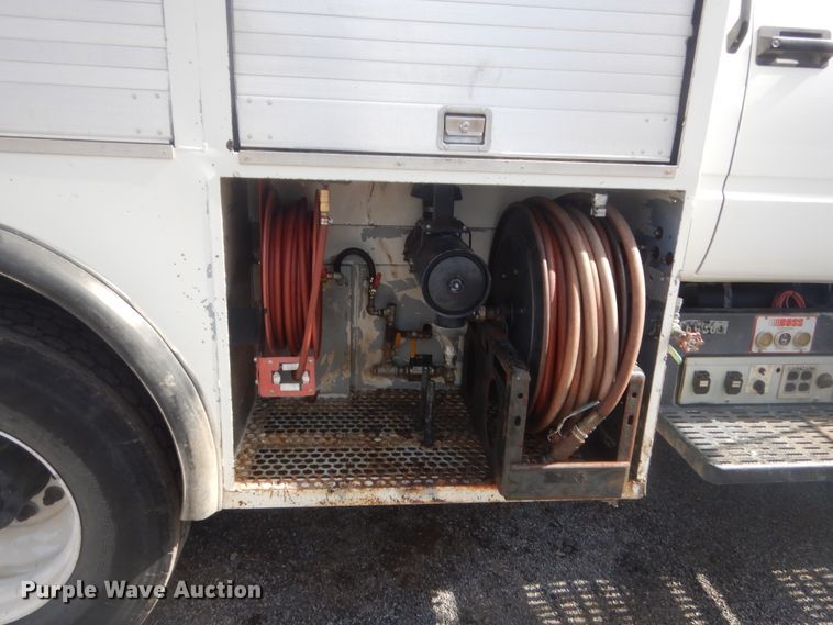 image for item HG9890 1999 GMC 7500  utility / service truck