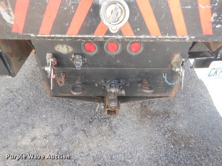 image for item HG9890 1999 GMC 7500  utility / service truck